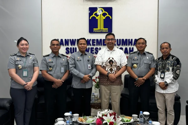 EQOZ MEDIA Kemenkum Sulteng BI perkuat kolaborasi tingkatkan pertumbuhan ekonomi Sumber Foto Dokumentasi Kemenkum Sulteng 2 scaled 1