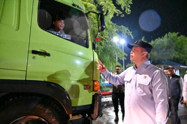 Menhub Dudy Layangkan Kebijakan Pembatasan Operasional Angkutan Barang KONEQ