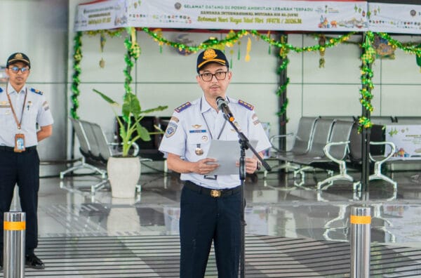 Bandara Mutiara Sis Al Jufri Buka Posko Angkutan Lebaran 2026 Sambut Arus Mudik Kepala Bandara Internasional Mutiara Sis Al Jufri Prasetiyohadi Koneq Media Integra Retno