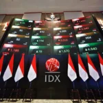 Layar pantau saham di pusat main hall Bursa Efek Indonesia BEI Jakarta Rabu 21 Maret 2025. KabarBursa Abbas Sandji Koneq Media Integra