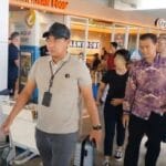 OJK Bareskrim Amankan Tersangka Kasus Dugaan Tindak Pidana Perbankan Dokumentasi OJK Koneq Media Integra