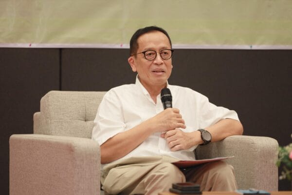 OJK Proyeksikan Kredit UMKM Tumbuh Hingga 9 Persen di 2026 Kepala Eksekutif Pengawas Perbankan OJK Dian Ediana Rae PT Koneq Media Integra Agung Ramadhan